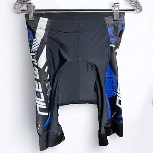 New With Tags (NWT) NICEWIN Unisex Padded Cycling /Bike Shorts - Size Medium